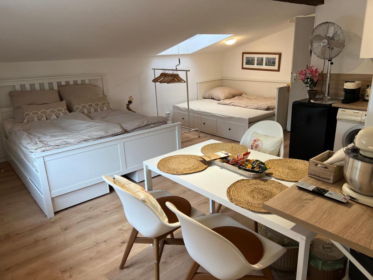 Ferienwohnung Landleben Fuer 2-3 Personen Edesheim Esterno foto